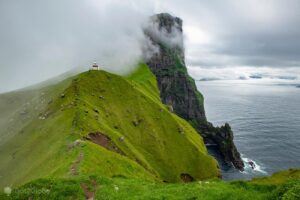 Farol-de-Kallur-kalsoy-ilhas-faroe-1